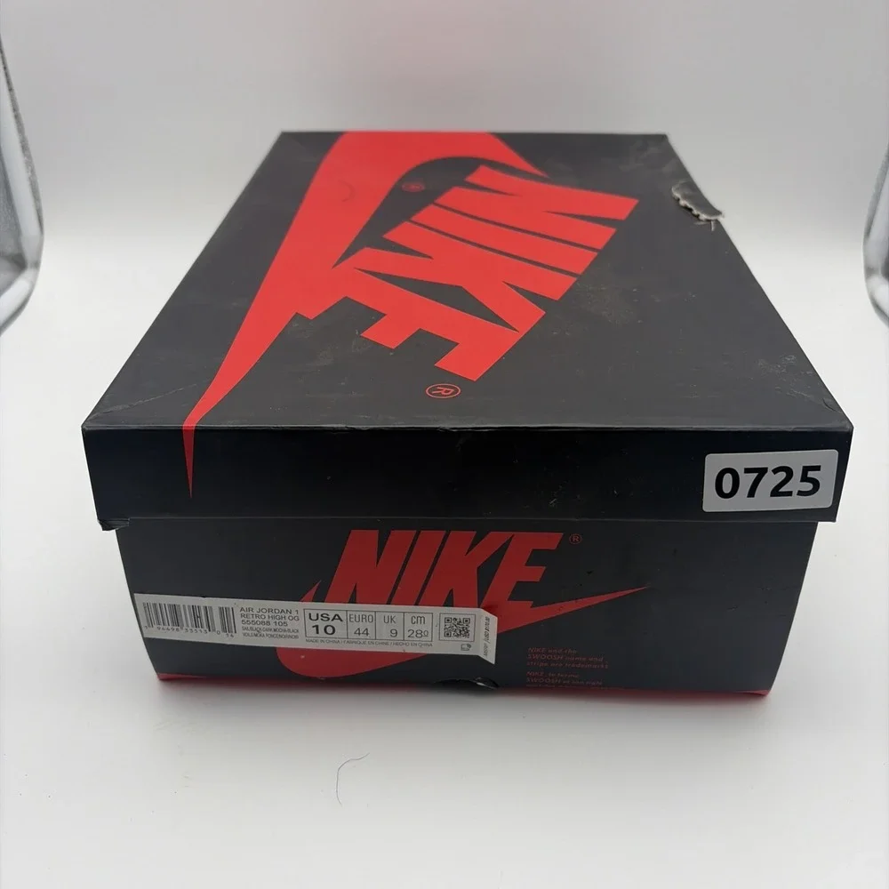 Size 10 - Jordan 1 Retro OG High Dark Mocha (555088-105)